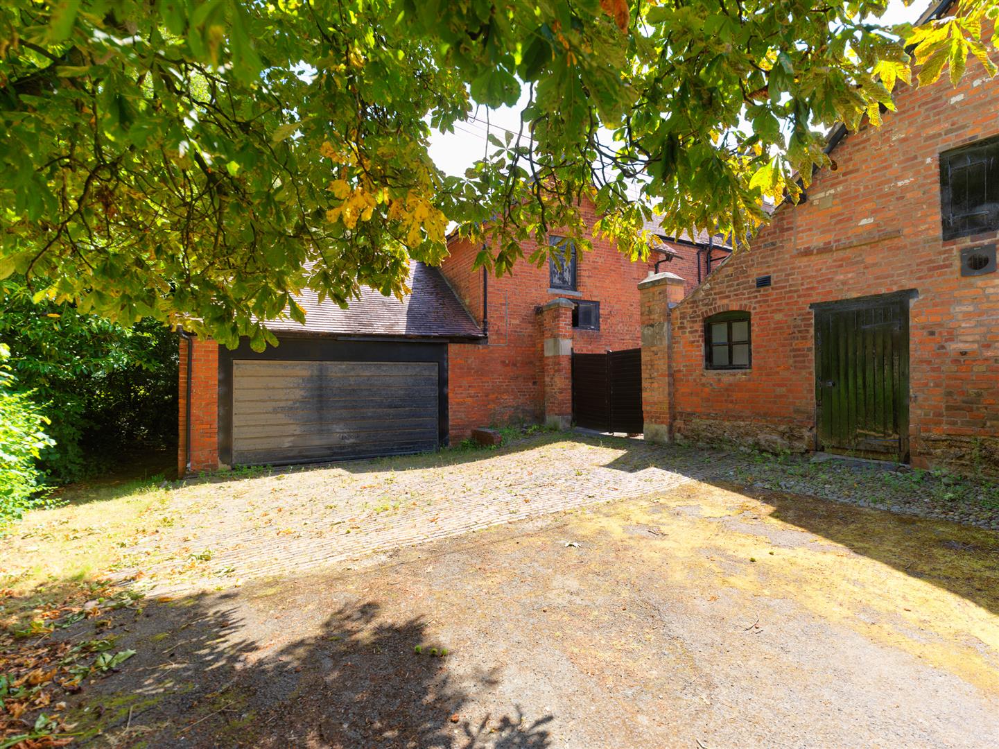 1, Shelton Oak Priory, Shrewsbury, SY3 8BH Estate Agents & Auctioneers